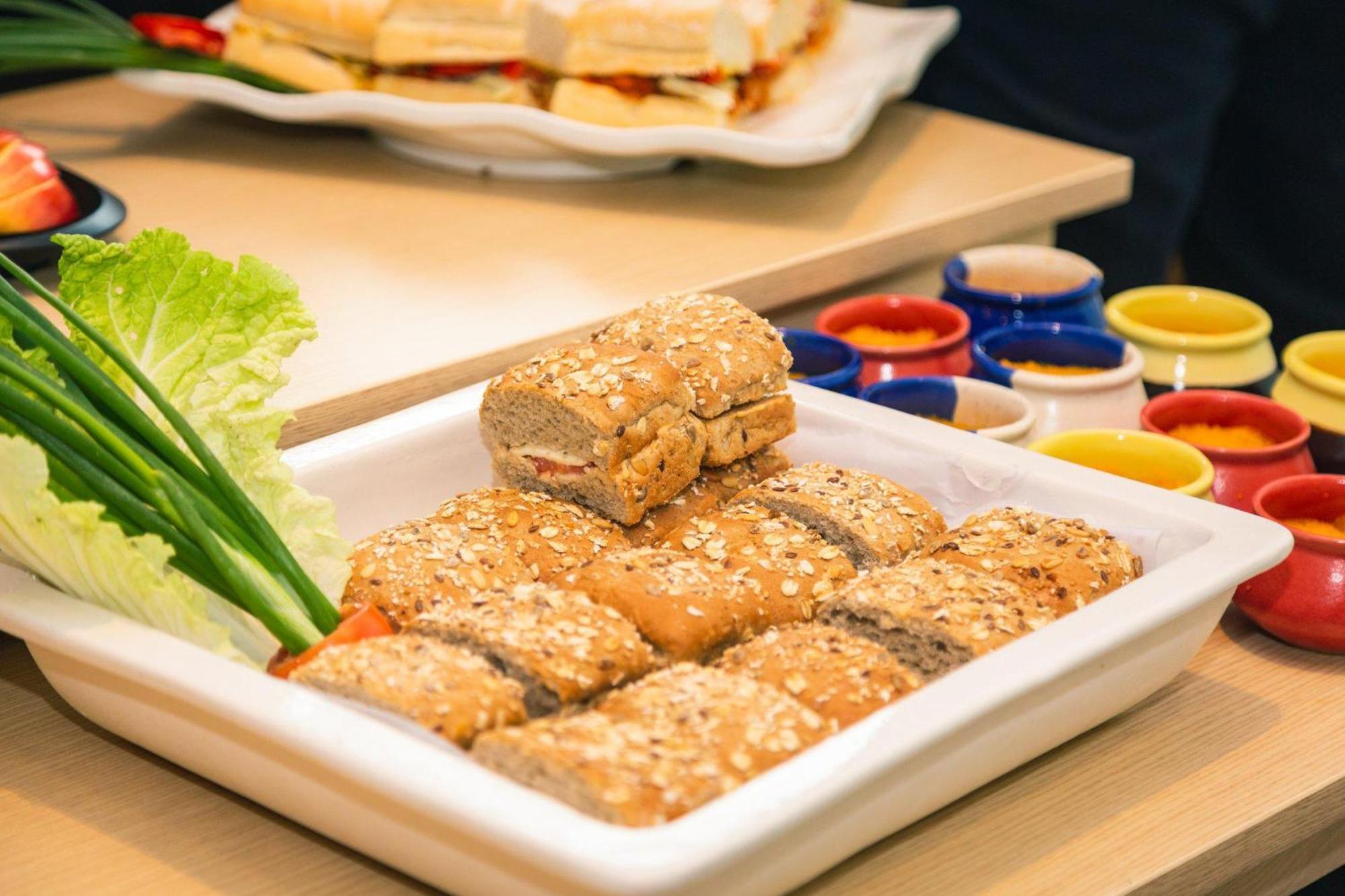 Holiday Inn Express Greater Noida Knowledge Park By Ihg Екстер'єр фото