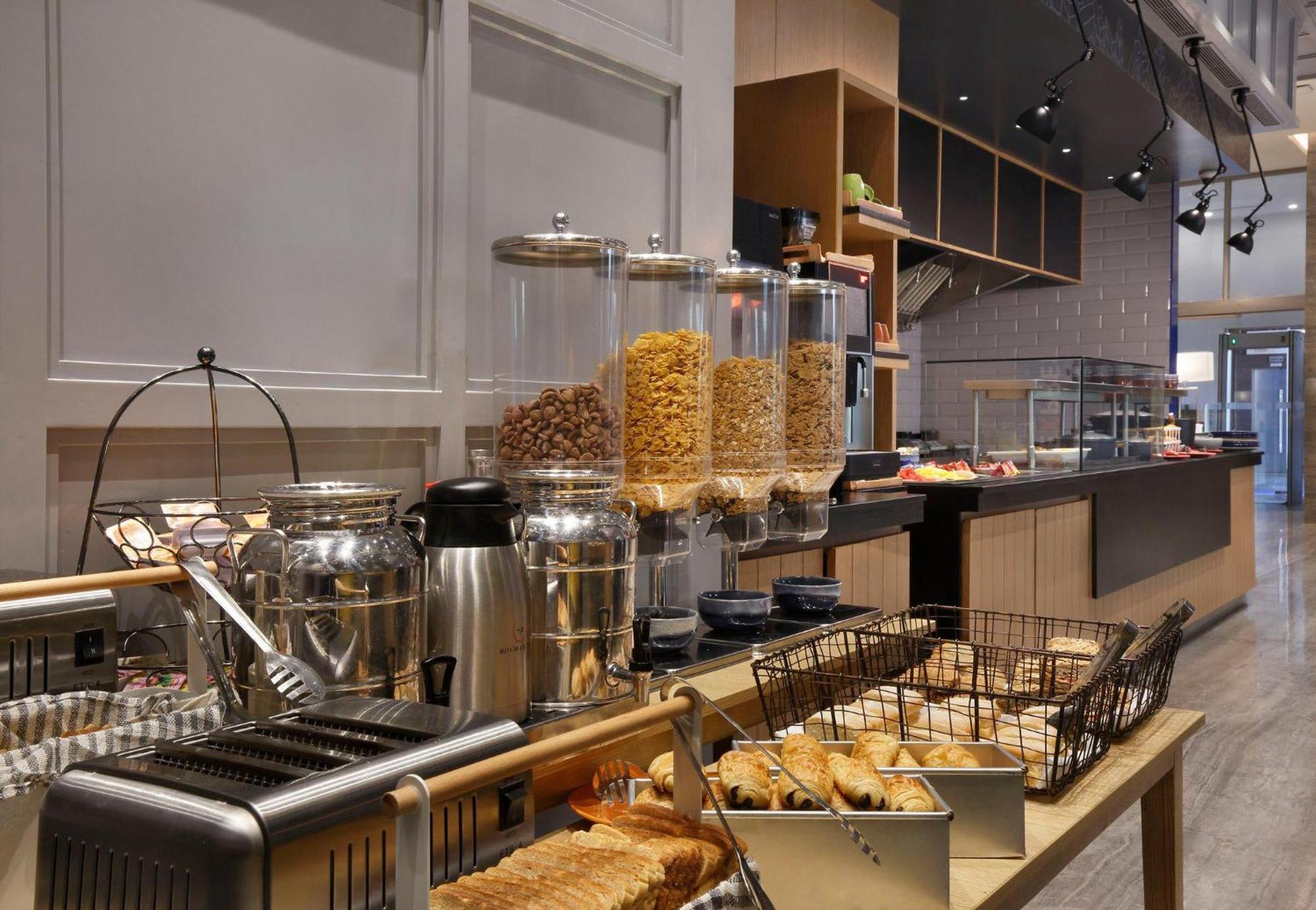 Holiday Inn Express Greater Noida Knowledge Park By Ihg Екстер'єр фото